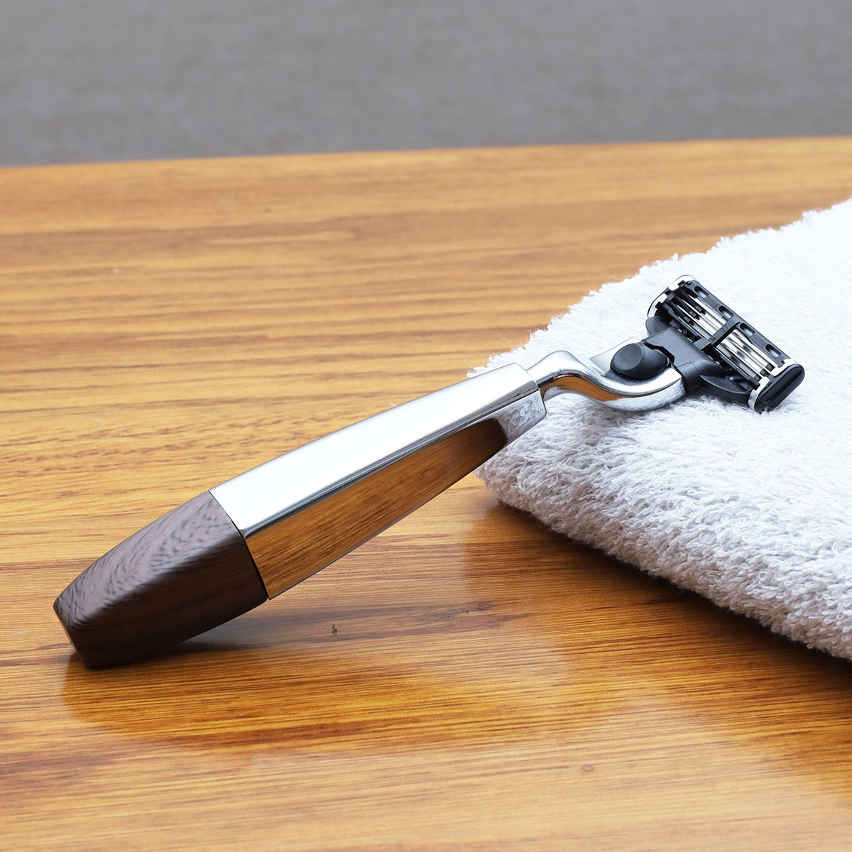 iRAZOR Classic Men's Safety Ra - Men'S Grooming Underarm 리뷰 및 가격