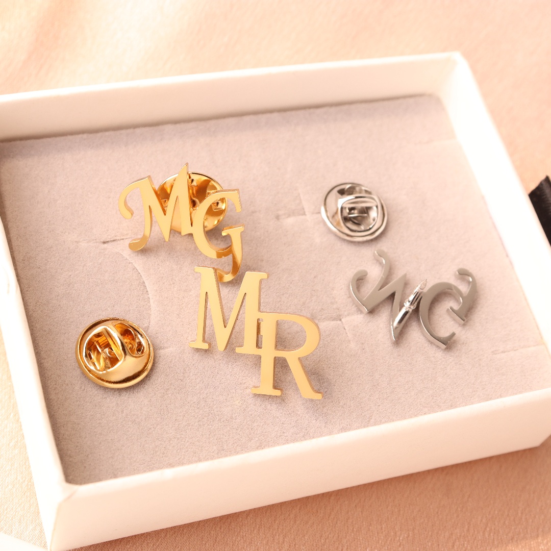 Custom Initials Brooch For Gro - Men'S Grooming For Wedding 리뷰 및 가격